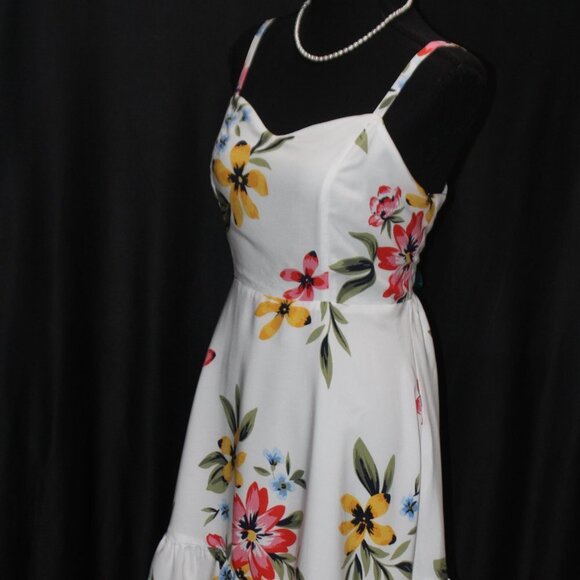 Old Navy White Floral Sundress - Picture 5 of 13